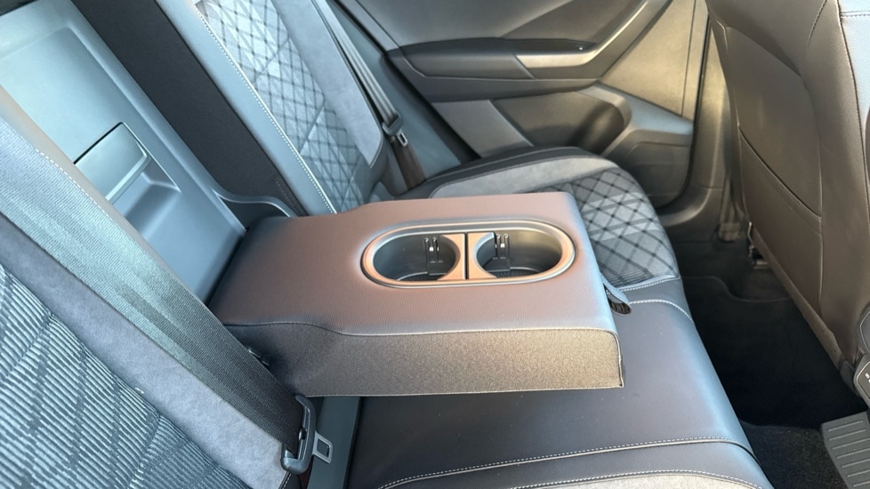 Used Volkswagen T-Roc 2025 for sale - 76888720: Photo 36