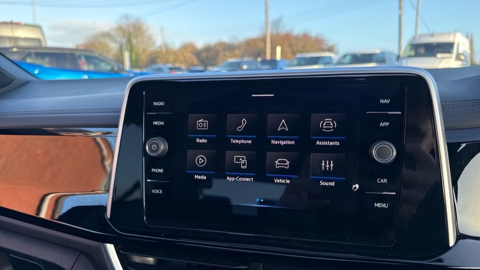 Used Volkswagen T-Roc 2025 for sale - 76888720: Photo 50