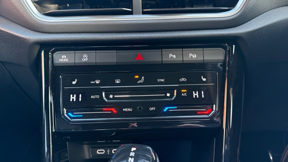 Used Volkswagen T-Roc 2025 for sale - 76888720: Photo 57