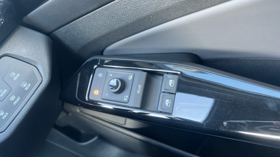 Used Volkswagen ID.4 2022 for sale - 76007719: Photo 27