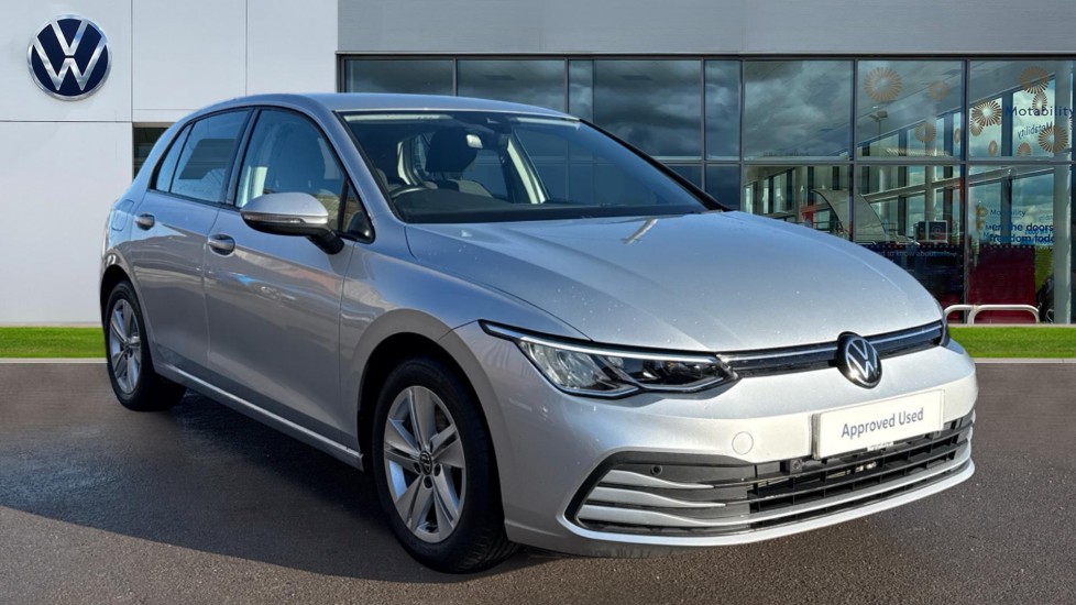 Used Volkswagen Golf 2023 for sale - 76872778: Photo 1