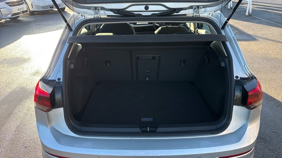 Used Volkswagen Golf 2023 for sale - 76872778: Photo 16