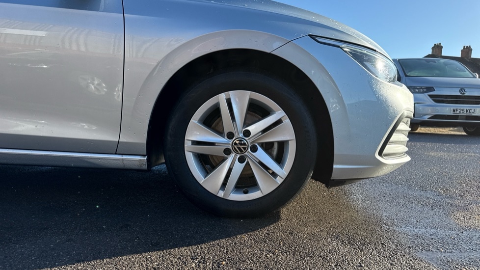 Used Volkswagen Golf 2023 for sale - 76872778: Photo 20