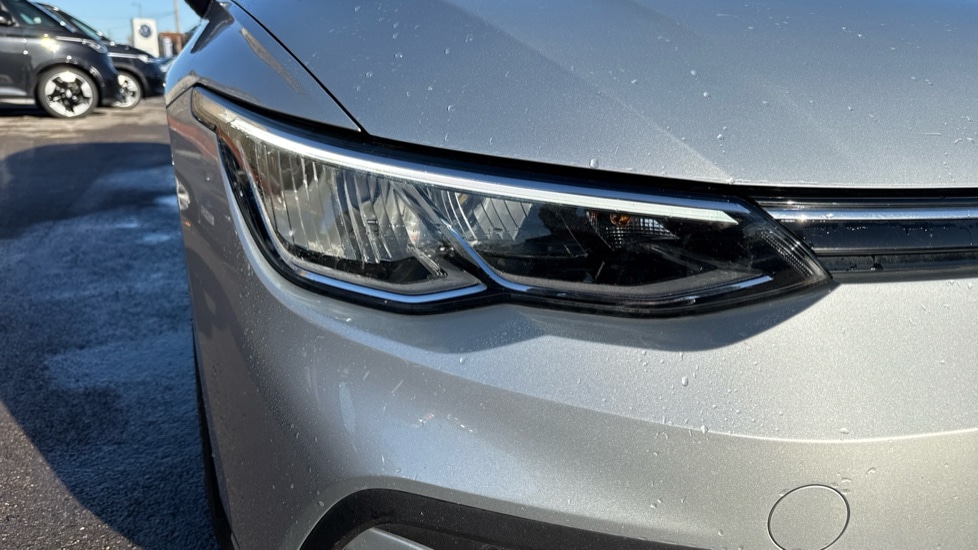 Used Volkswagen Golf 2023 for sale - 76872778: Photo 21