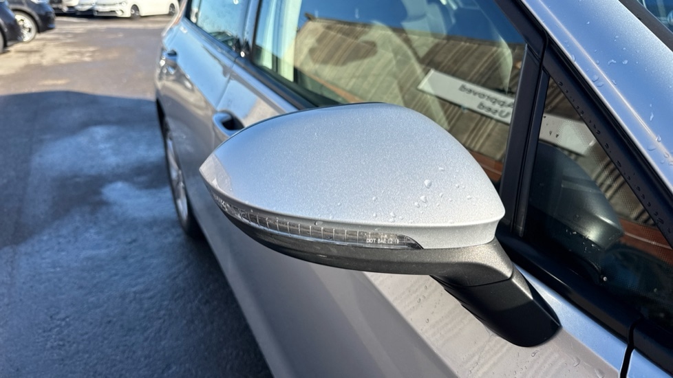 Used Volkswagen Golf 2023 for sale - 76872778: Photo 23