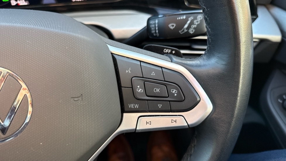 Used Volkswagen Golf 2023 for sale - 76872778: Photo 35