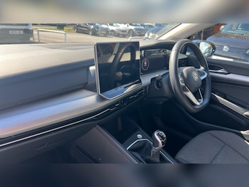 Used Volkswagen Golf 2024 for sale - 75726134: Photo
