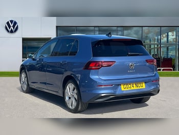 Used Volkswagen Golf 2024 for sale - 75726134: Photo