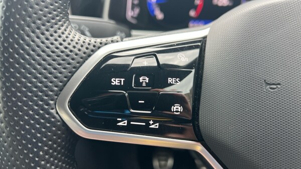 Used Volkswagen T-Roc 2022 for sale - 76007722: Photo 29