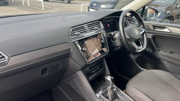 Used Volkswagen Tiguan Allspace 2022 for sale - 76044519: Photo 2
