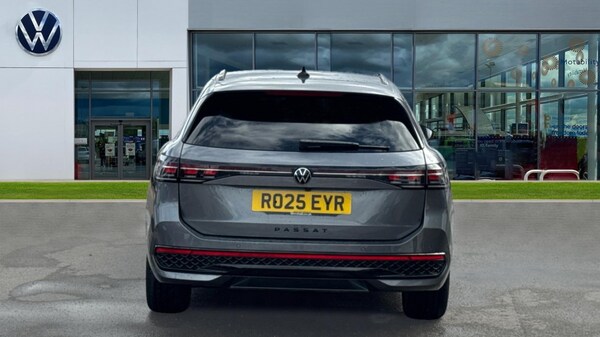 Used Volkswagen Passat 2025 for sale - 75684603: Photo 11