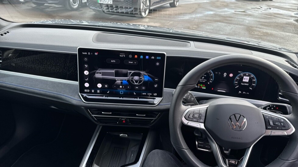 Used Volkswagen Passat 2025 for sale - 75684603: Photo 12