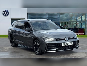 2025 - Volkswagen Estate 1.5 TSI eHybrid R-Line 5dr DSG
