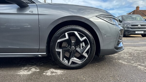 Used Volkswagen Passat 2025 for sale - 75684603: Photo 20