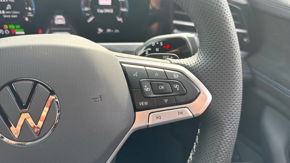 Used Volkswagen Passat 2025 for sale - 75684603: Photo 30