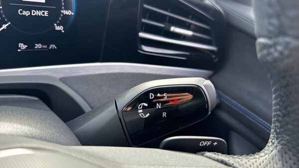 Used Volkswagen Passat 2025 for sale - 75684603: Photo 32