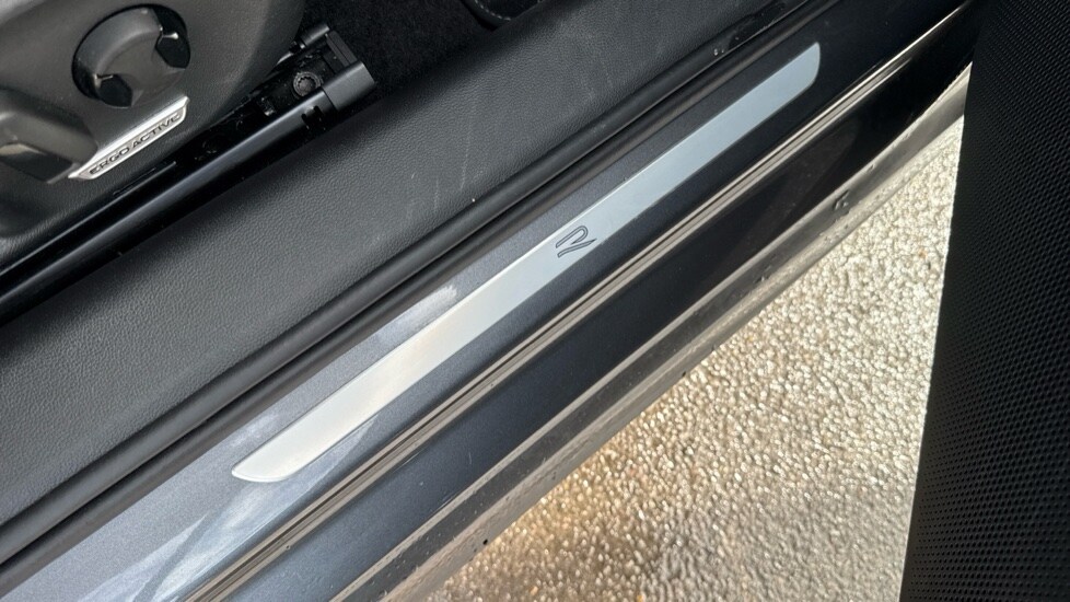 Used Volkswagen Passat 2025 for sale - 75684603: Photo 40