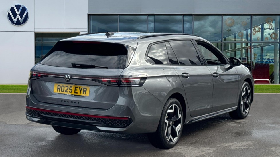 Used Volkswagen Passat 2025 for sale - 75684603: Photo 8