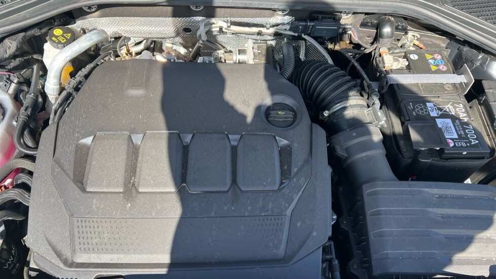 Used Volkswagen T-Roc 2025 for sale - 75726163: Photo 17