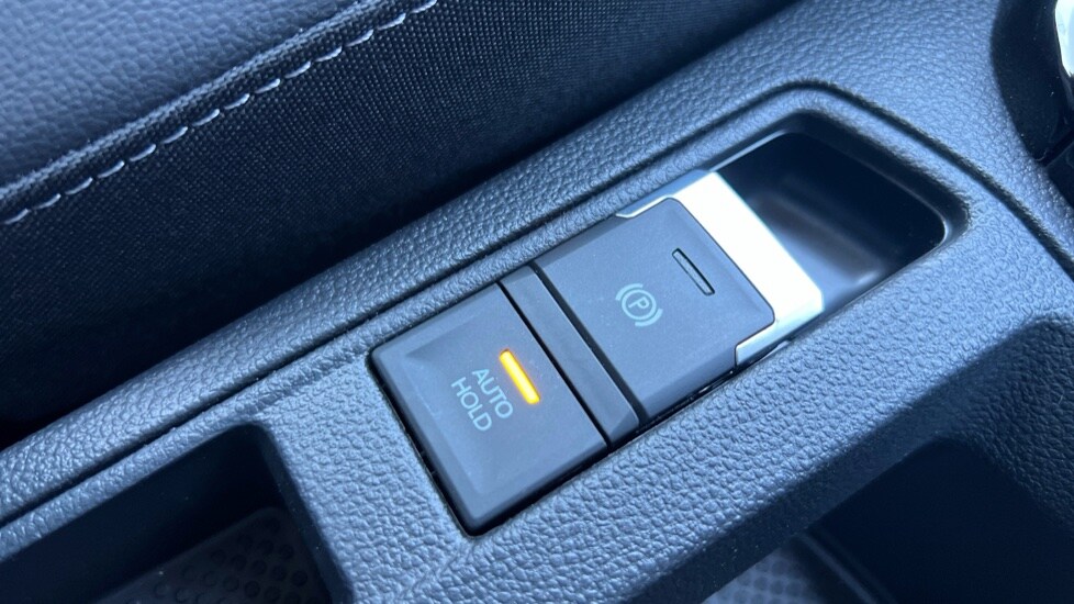 Used Volkswagen T-Roc 2025 for sale - 75726163: Photo 28