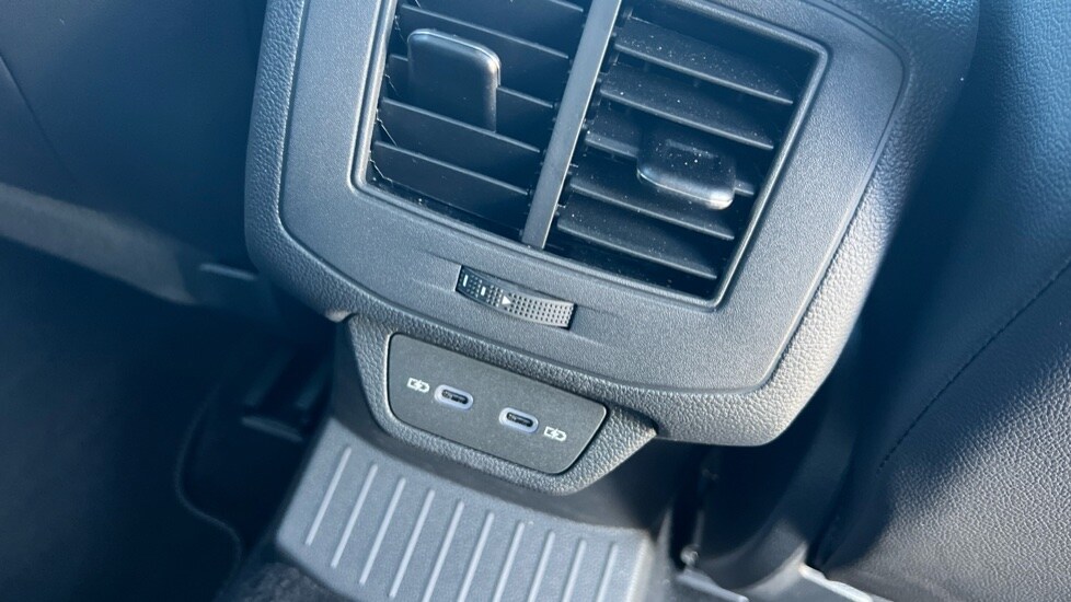 Used Volkswagen T-Roc 2025 for sale - 75726163: Photo 34