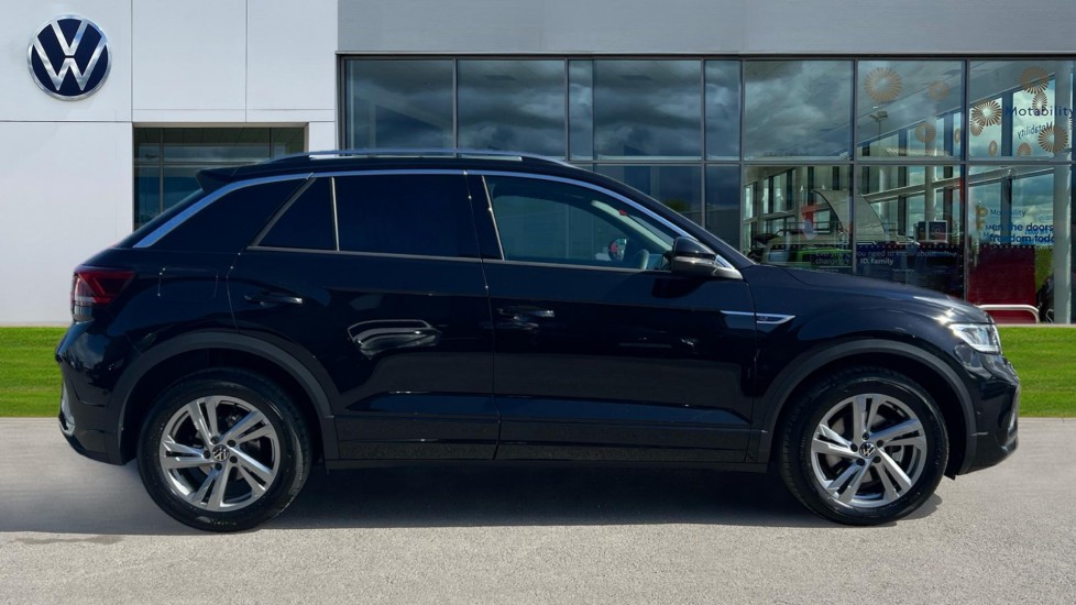 Used Volkswagen T-Roc 2025 for sale - 75726163: Photo 4
