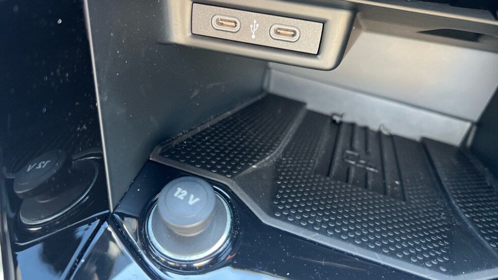 Used Volkswagen T-Roc 2025 for sale - 75726163: Photo 41