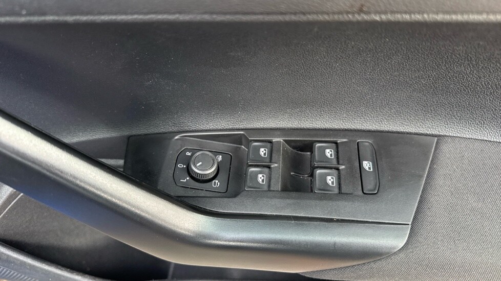 Used Volkswagen Polo 2022 for sale - 76872475: Photo 36