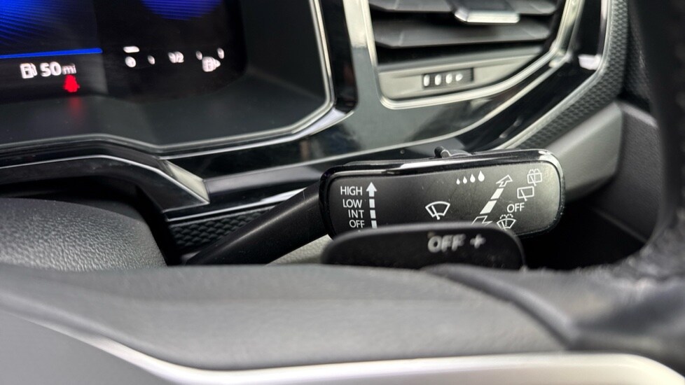 Used Volkswagen Polo 2022 for sale - 76872475: Photo 41