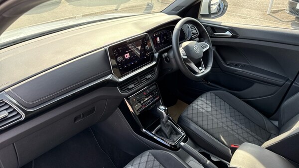 Used Volkswagen T-Cross 2024 for sale - 75684613: Photo 2