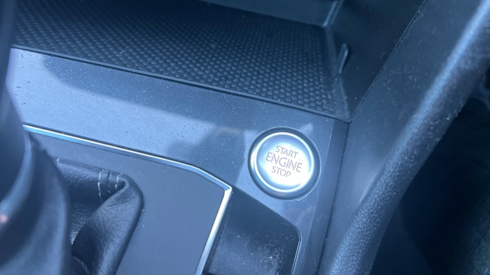 Used Volkswagen Tiguan 2019 for sale - 76321910: Photo 40