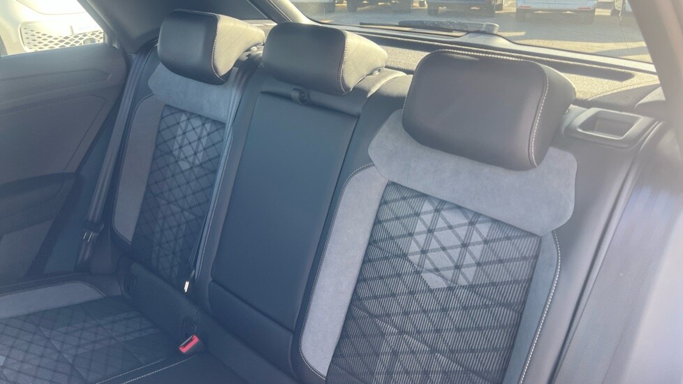 Used Volkswagen T-Roc 2025 for sale - 75992657: Photo 15