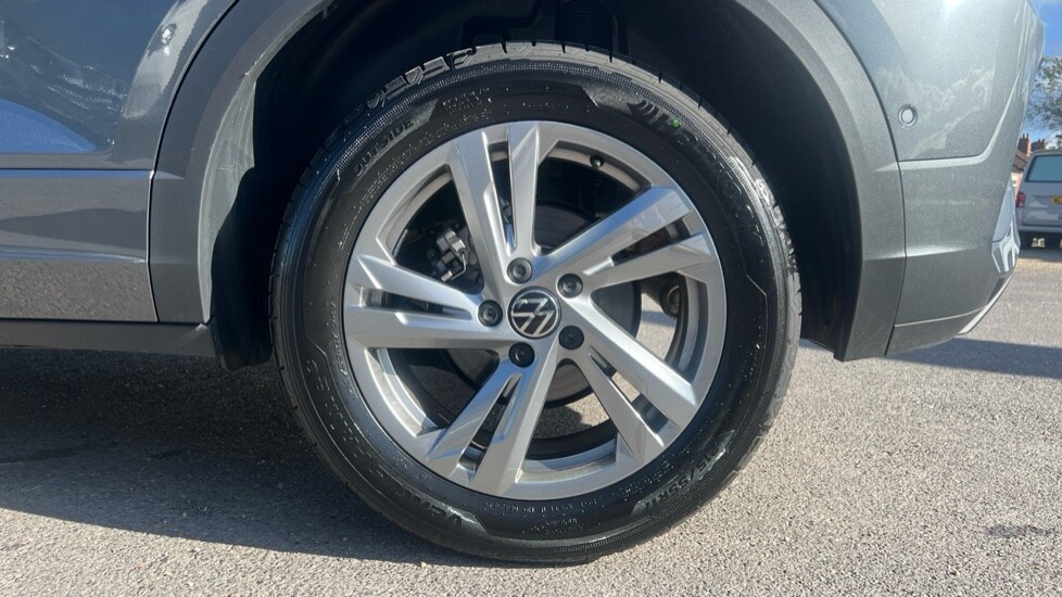 Used Volkswagen T-Roc 2025 for sale - 75992657: Photo 19