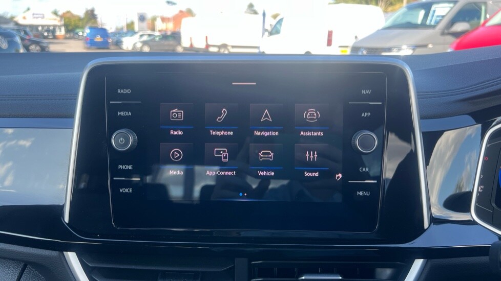 Used Volkswagen T-Roc 2025 for sale - 75992657: Photo 24