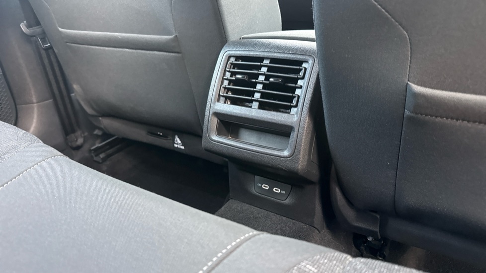 Used Volkswagen Golf 2021 for sale - 76842133: Photo 28