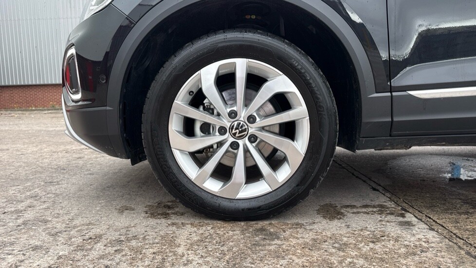 Used Volkswagen T-Roc 2024 for sale - 76873499: Photo 18