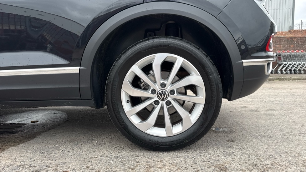 Used Volkswagen T-Roc 2024 for sale - 76873499: Photo 19