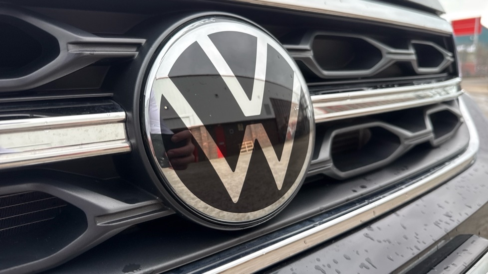 Used Volkswagen T-Roc 2024 for sale - 76873499: Photo 22