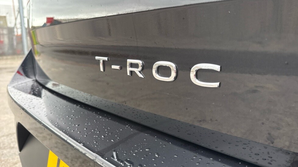 Used Volkswagen T-Roc 2024 for sale - 76873499: Photo 27