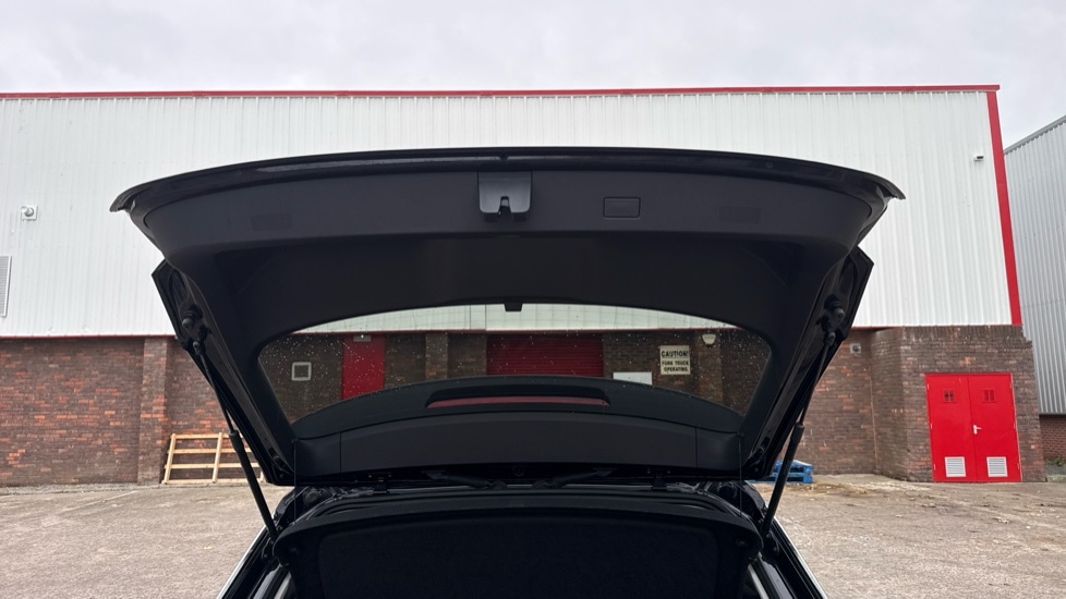 Used Volkswagen T-Roc 2024 for sale - 76873499: Photo 28