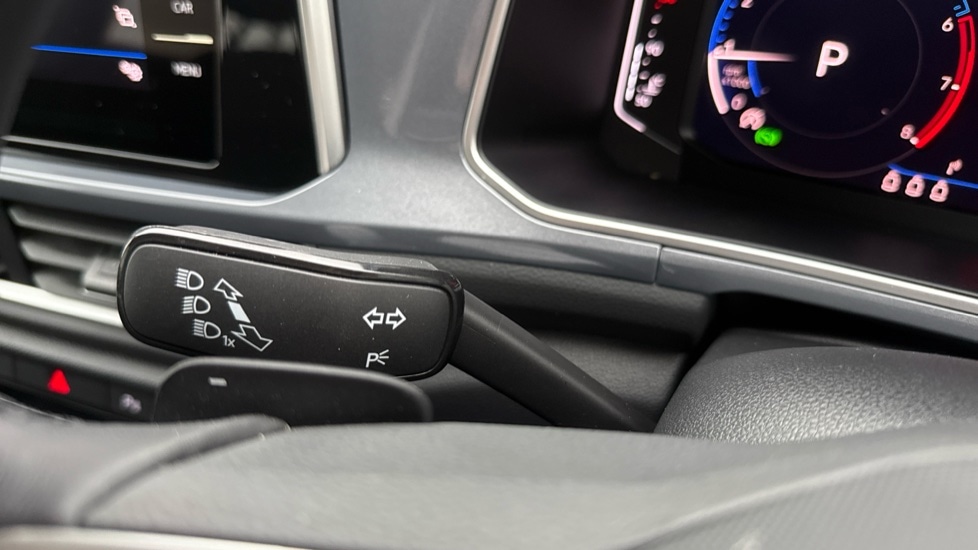 Used Volkswagen T-Roc 2024 for sale - 76873499: Photo 43