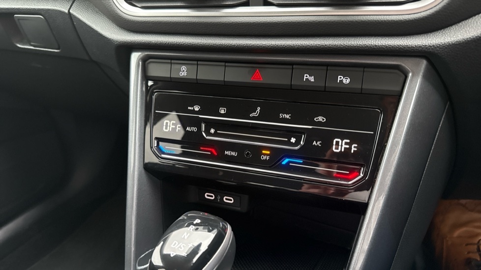 Used Volkswagen T-Roc 2024 for sale - 76873499: Photo 52