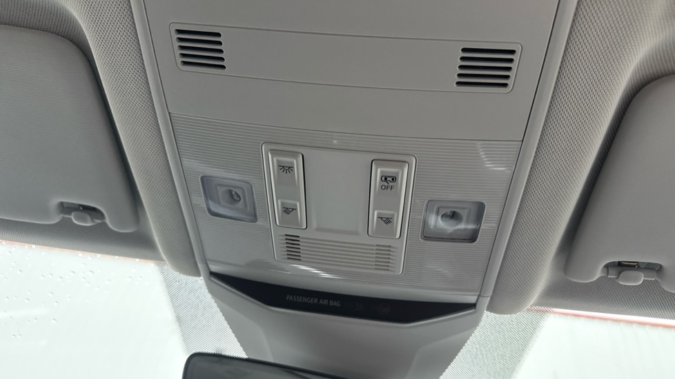 Used Volkswagen T-Roc 2024 for sale - 76873499: Photo 55