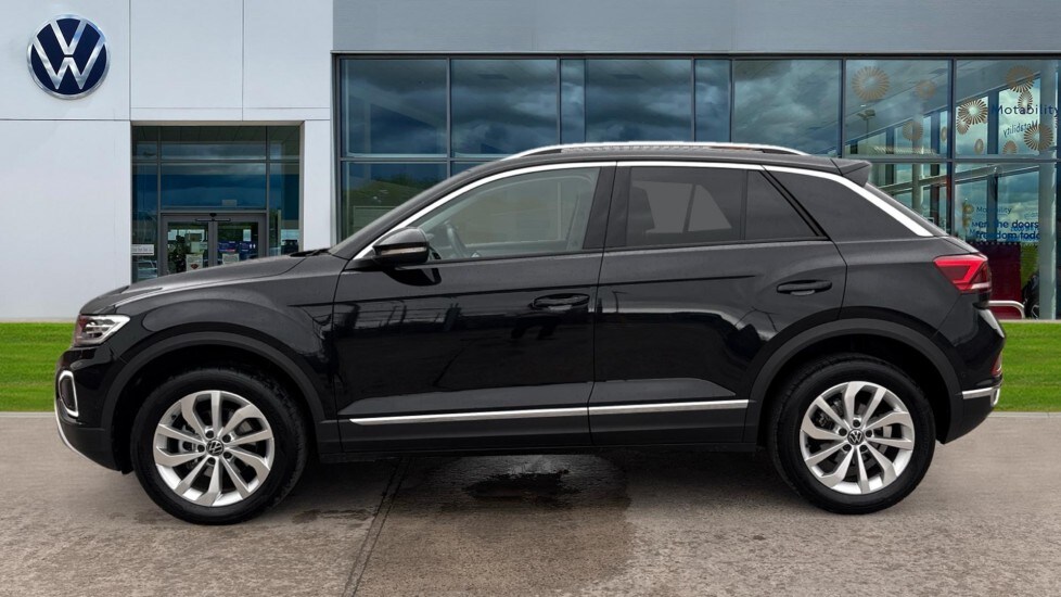 Used Volkswagen T-Roc 2024 for sale - 76873499: Photo 9