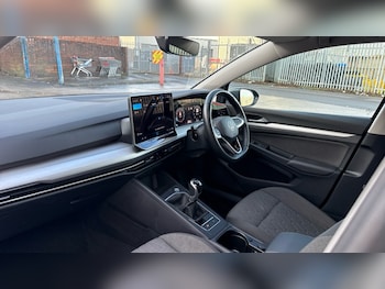 Used Volkswagen Golf 2024 for sale - 76888723: Photo