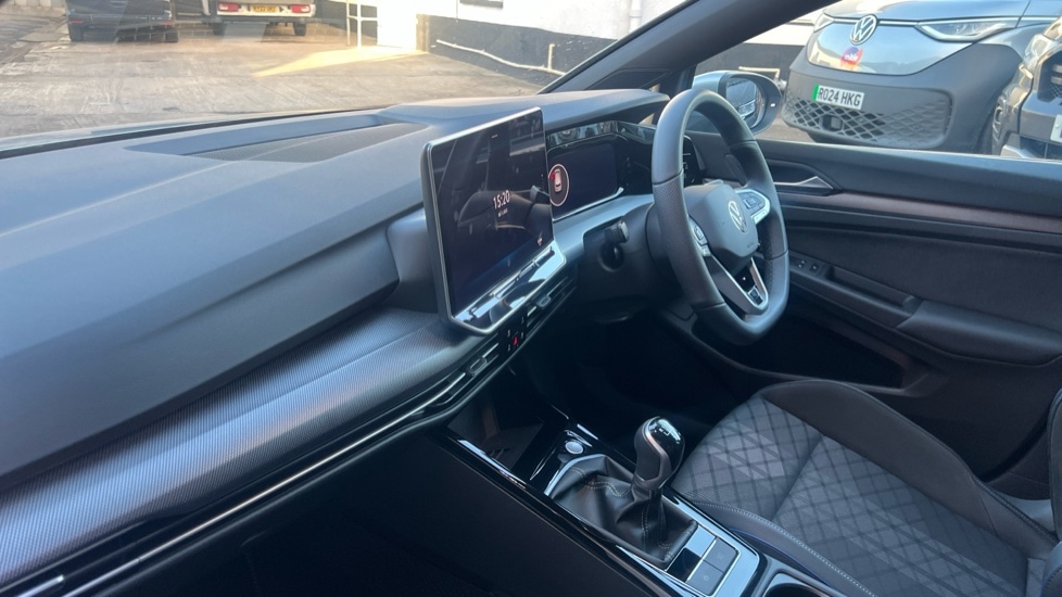 Used Volkswagen Golf 2025 for sale - 76984024: Photo 2