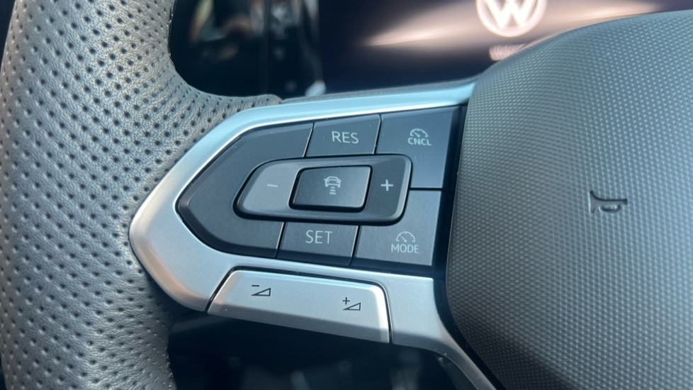 Used Volkswagen Golf 2025 for sale - 76984024: Photo 39