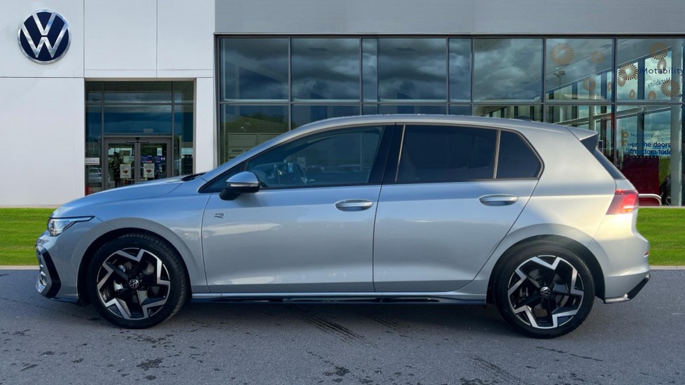 Used Volkswagen Golf 2025 for sale - 76984024: Photo 9