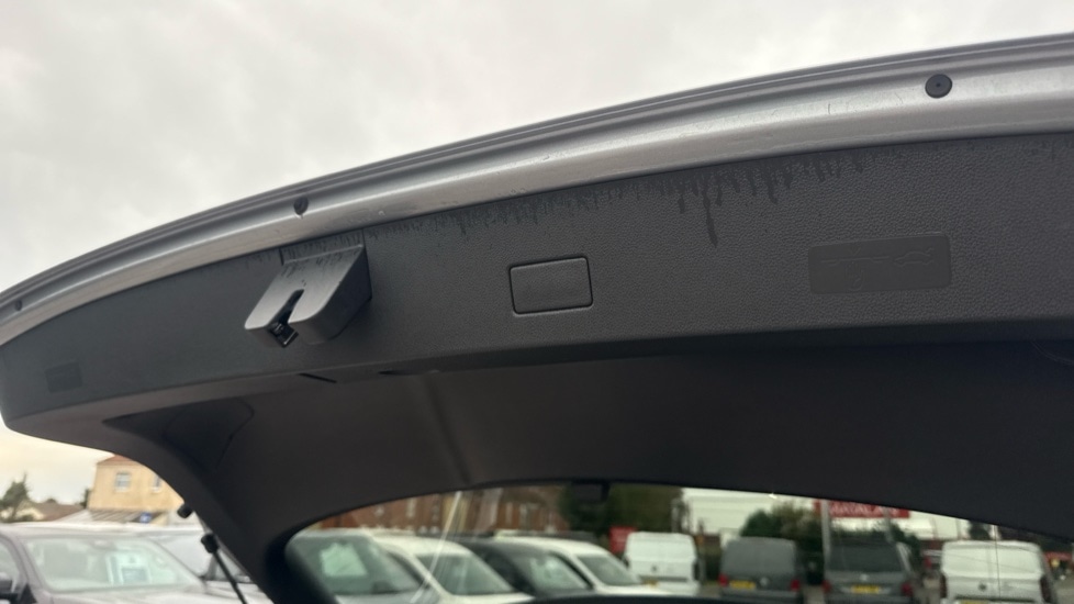 Used Volkswagen T-Roc 2024 for sale - 76870362: Photo 27