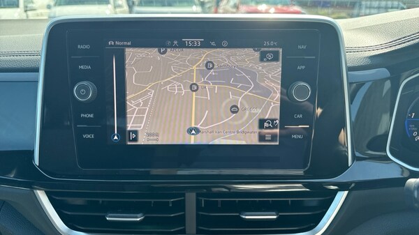 Used Volkswagen T-Roc 2024 for sale - 76190949: Photo 21